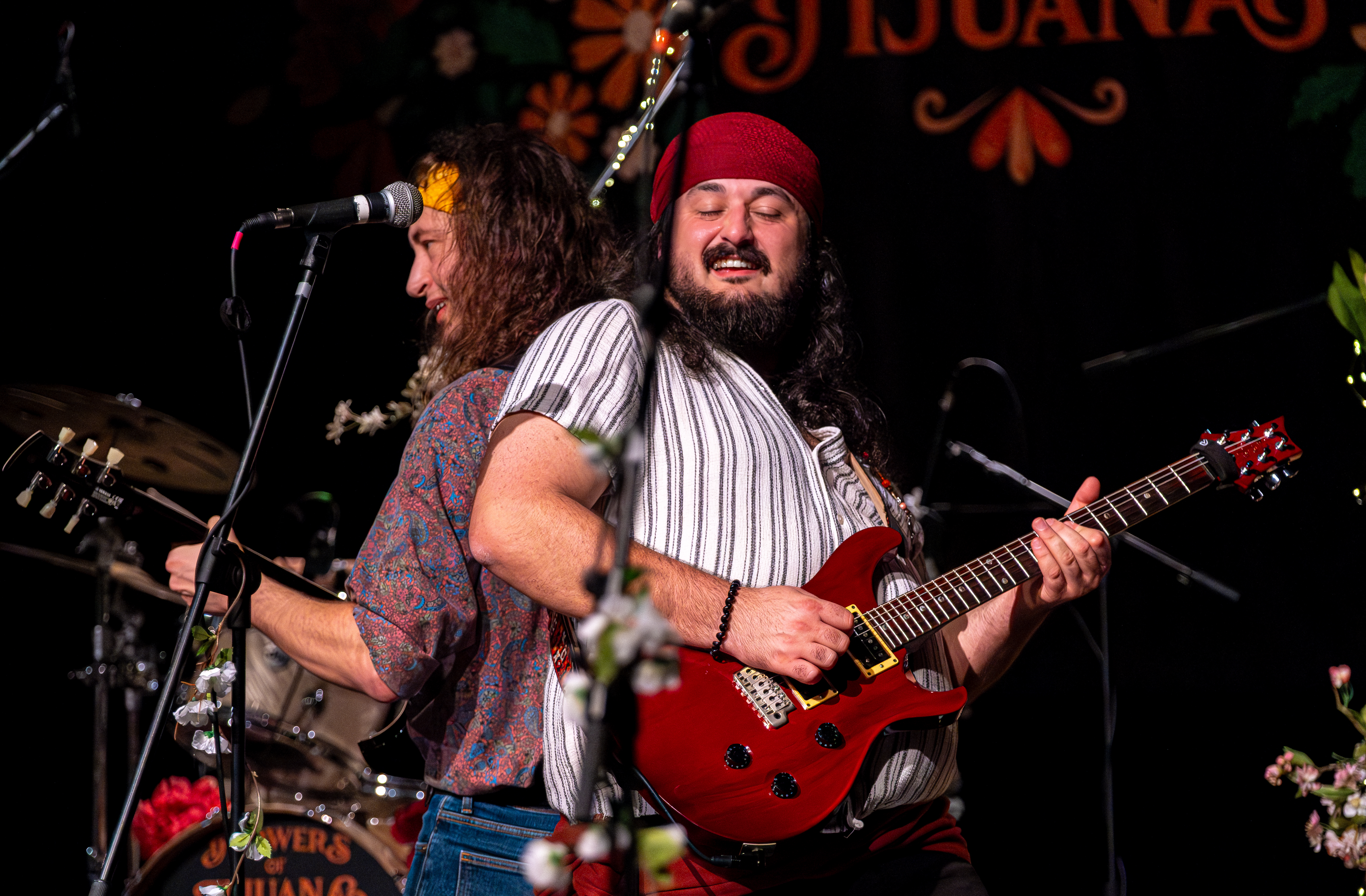 TRIBUTE TO CARLOS SANTANA Photos: Shazen CC BY 4.0 Insta : @zenshazen